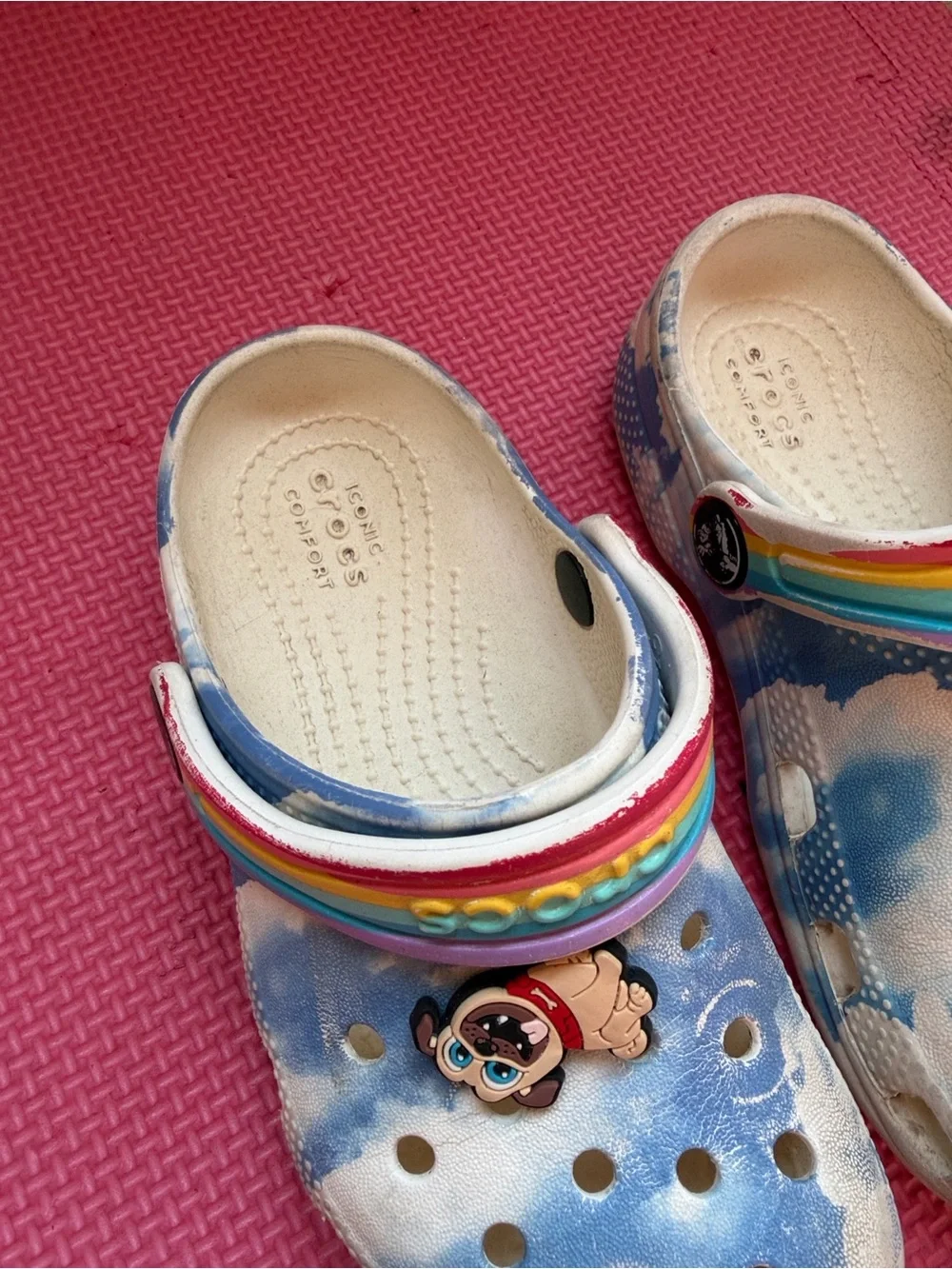 CROCS Kids Blue and White Tie-Dye Clog Sandals with Rainbow Strap